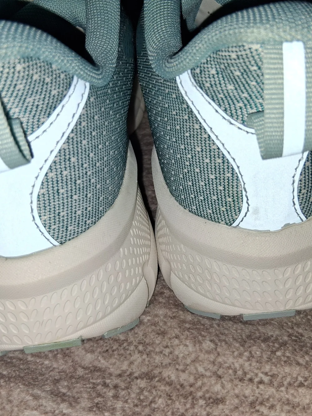 Soulsfeng Pathfinder Running ShoesLike New Reflective Sneakers